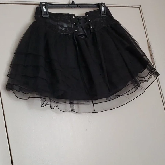 Hot Topic's Black Faux Leather & Lace Tutu - Picture 2 of 14